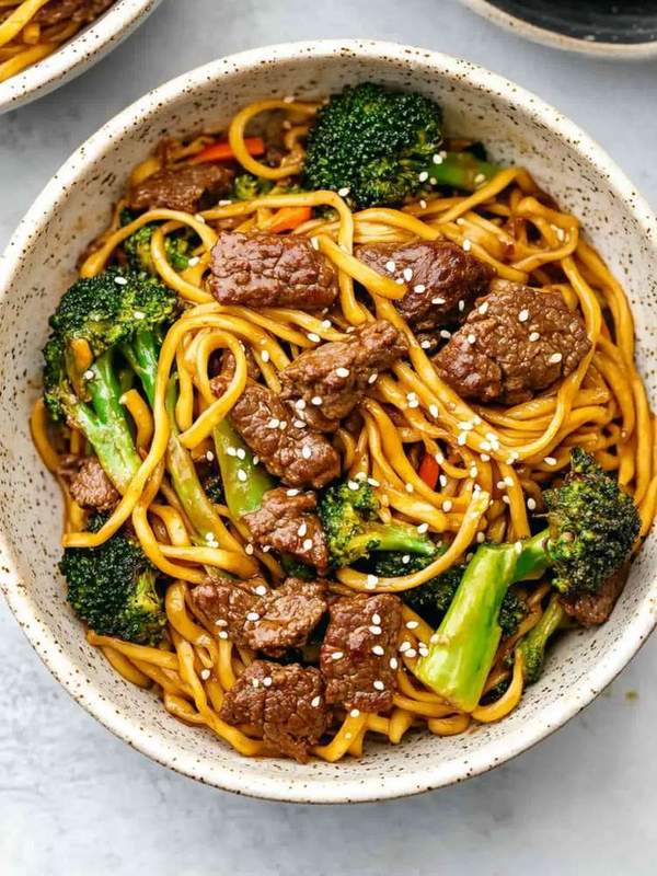 Beef and broccoli lo mein stir fry with tender beef, crisp broccoli, and glossy noodles